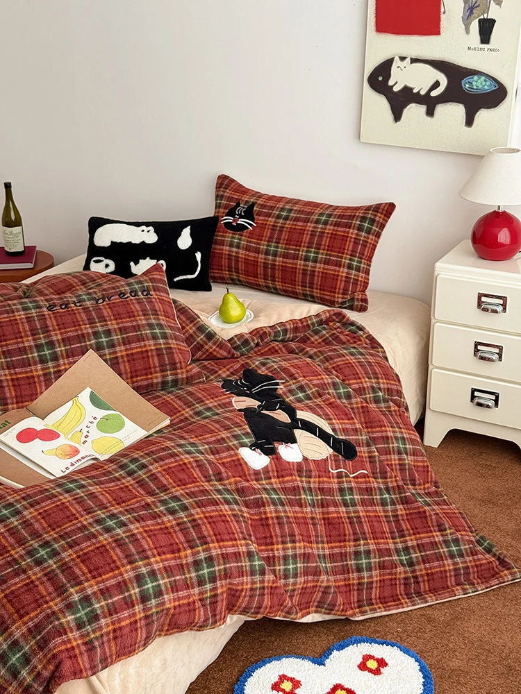 Winter Cartoon Cute Cat Plaid Bedding Set – Thickened Faux Cashmere Flannel Duvet Cover, Super Soft Warm Milk Fleece Sheet Set 3