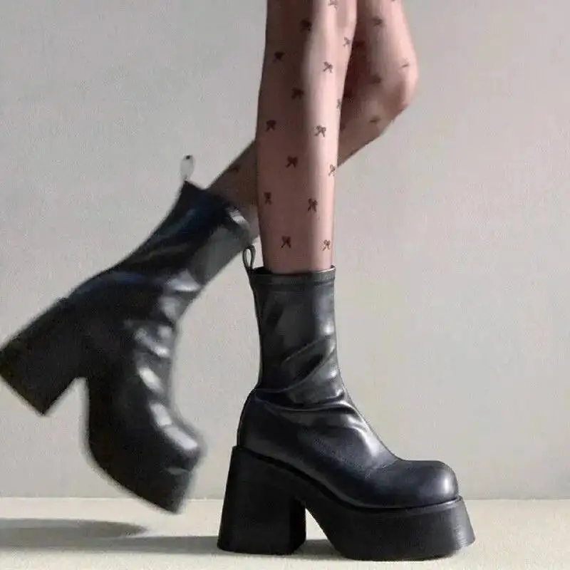 

Осень 2024, новые женские ботильоны, черные ботинки Y2K на массивном каблуке, удобные для миниатюрных ботильоны на высоком каблуке, нишевый стиль