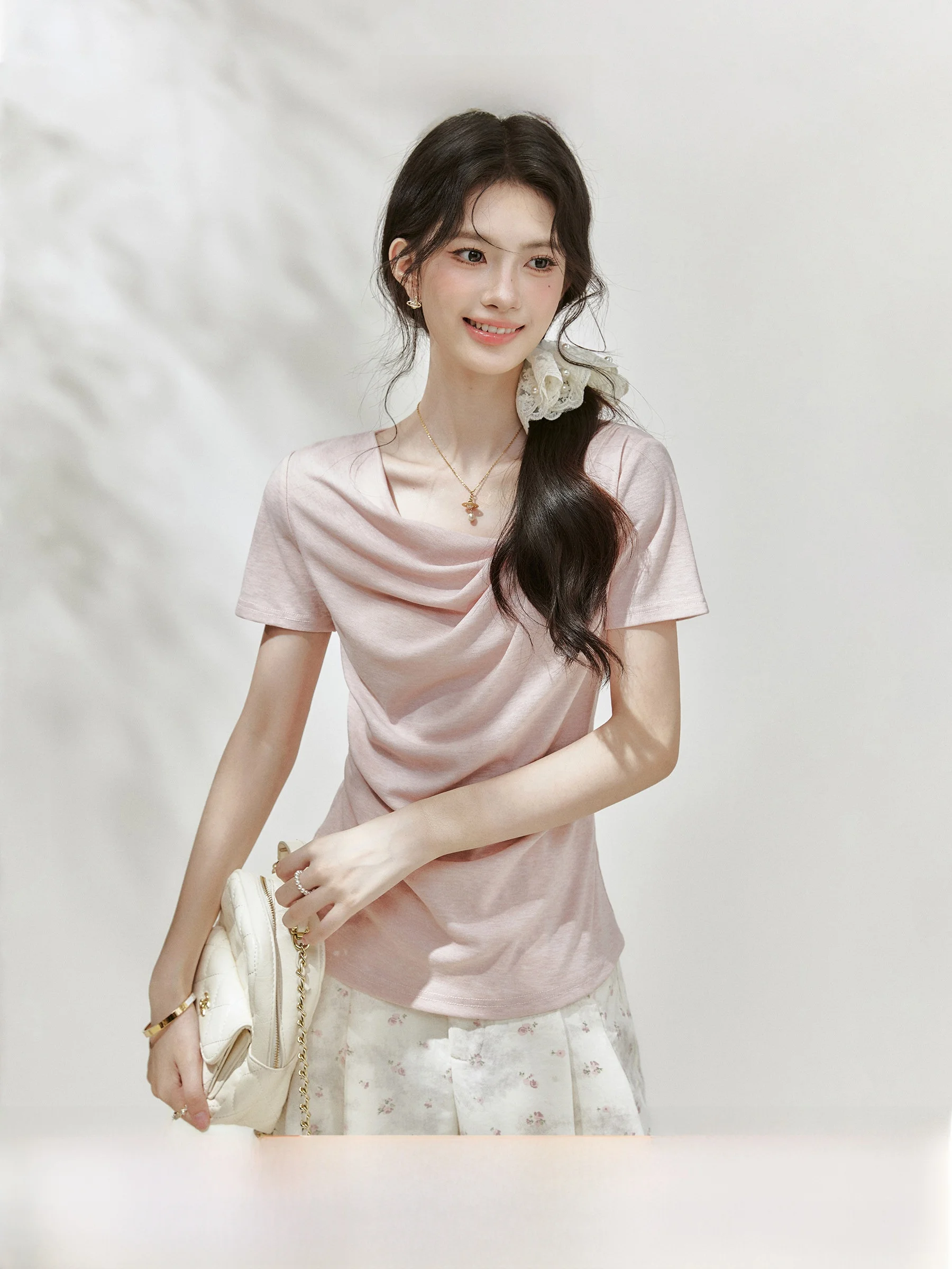 

Женская футболка с коротким рукавом и круглым вырезом, облегающая, повседневная, летняя, больших размеров, с цветочным принтом, и длинные брюки с высокой талией.