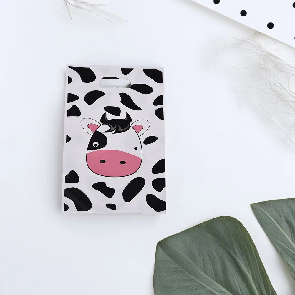 Рисунок 2 - сумки для лакомств с принтом коровы