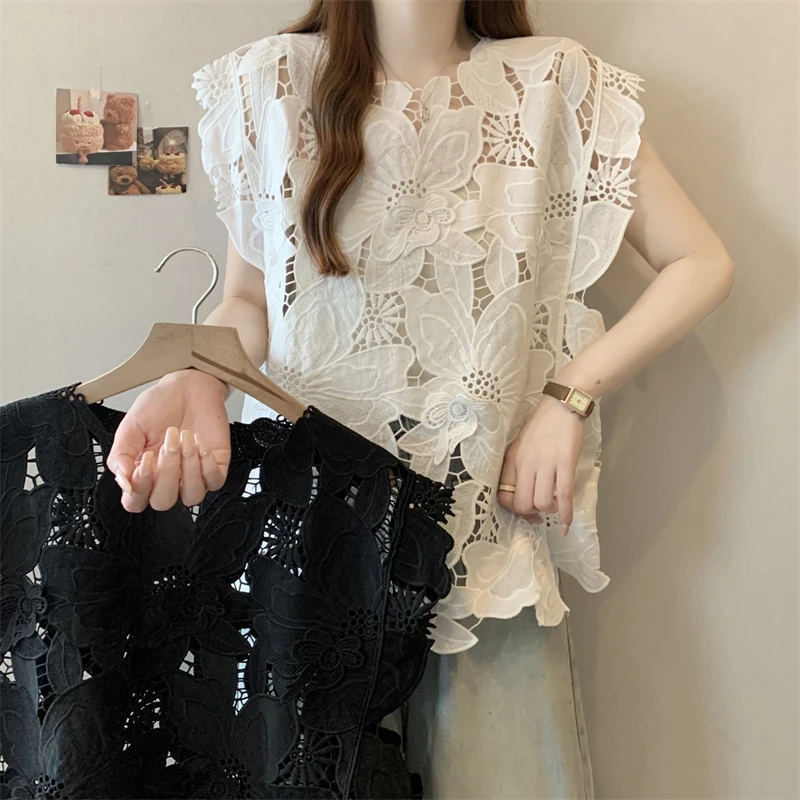 Summer Loose Pullover Blouse Sleeveless Women Embroidered Knitted Vest Shirt Fashion Hook Flower Hollow Tops