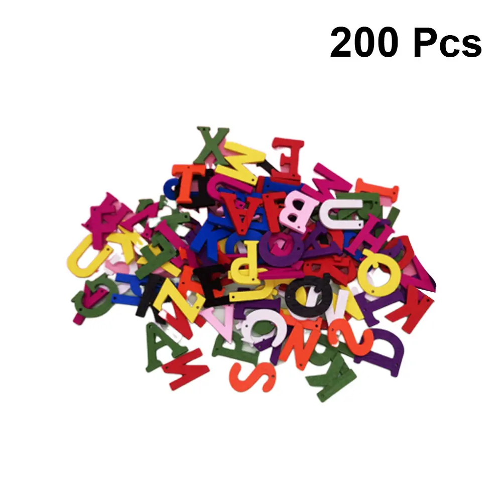 200 szt. Kolorowe drewniane wycinanki z literami, gładka powierzchnia, rękodzieło DIY, lekkie zabawki edukacyjne Montessori dla dzieci