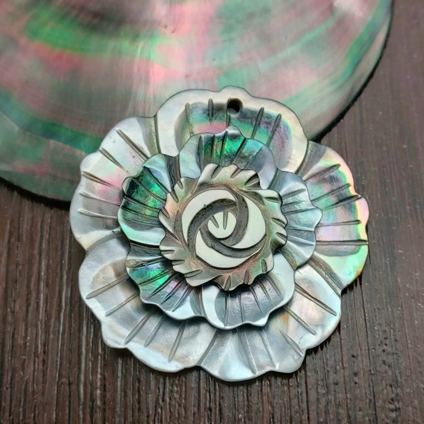 Large Carved Mother of Pearl Shell Flower Pendant Tahitian Gray MOP Sea Shell Charm for Necklace Making