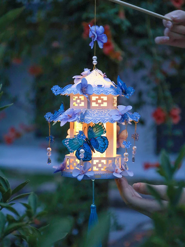 New Handheld Butterfly Lantern Shape DIY Lantern Handmade Luminous Lamp Holiday Hanging Light Decor Birthday Gift Lantern