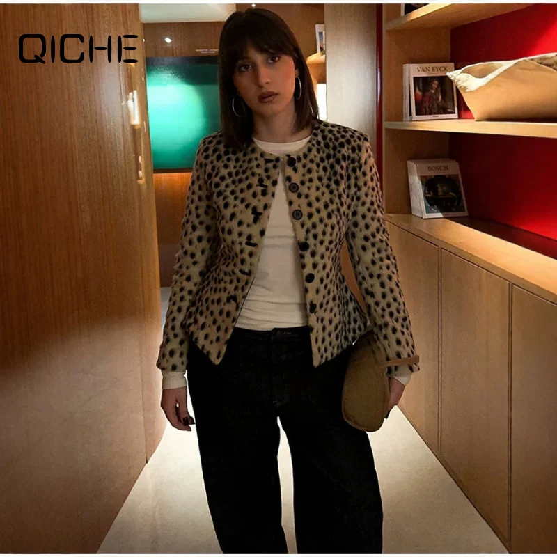 QICHE Women Retro Leopard Faux Fur Jacket Crew‑Neck Single‑Breasted Loose Cropped Coat Casual Street Winter Commuter Outfit