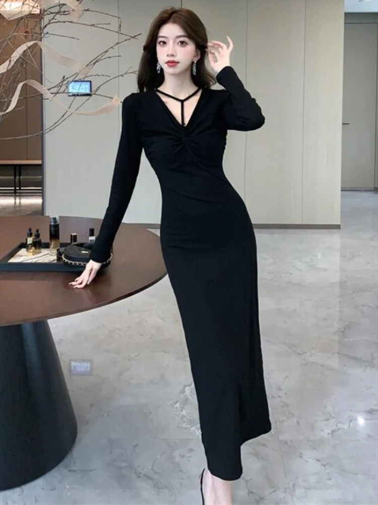 

Maxi Dresses for Women 2023 Basic Wild Sexy Dress Solid Black Red Halter Long Sleeve Folds Bodycon Femme Clothes Party