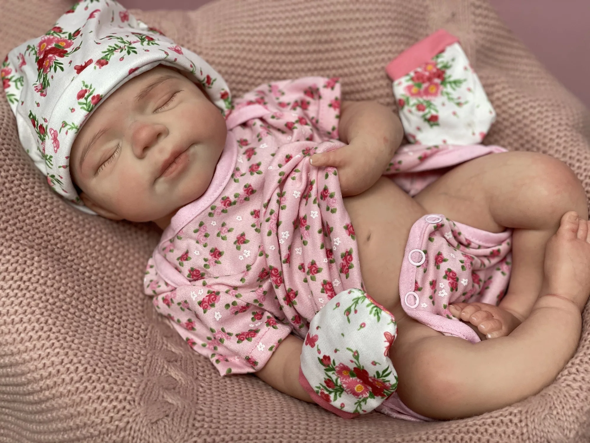 

45cm Waterproof Pascale Full Body Solid Silicone Reborn Baby Girl Close Eyes Reborn Doll With Visible Veins Bebe Reborn Doll