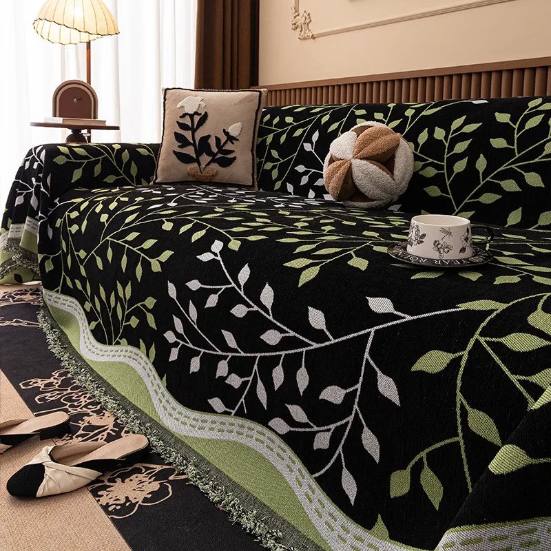 

2025 Vintage Luxury Flower Chenille Sofa Cover Full Coverage Non-Slip Couch Slipcover All-Season Universal Fit for Leather Sofas