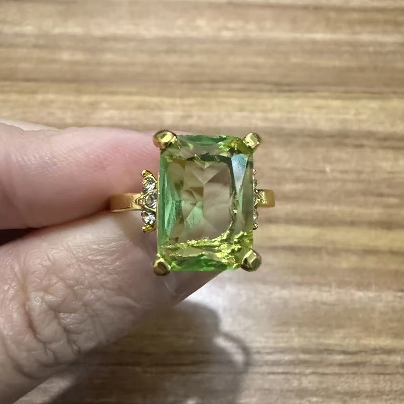 Jianjie Gold/Silver Two Color Women\'s Fresh Green Square Zircon Inlaid Rings Elegant Delicate Female Ring Jewelry Accessories