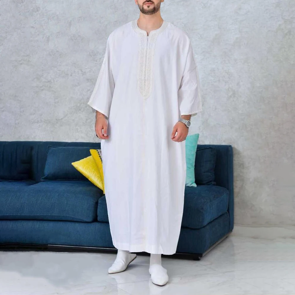 2024 New Men\'s Arabic Muslim Fashion Islamic Clothing Mens Embroidery Jubba Thobes Homme Moroccan Robe Eid Prayer Robe Dress