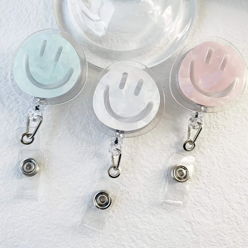 1Pcs Cartoon smiling face Retractable Badge Holder Reel Exhibition Enfermera Student Boy Name Card Girl Use Chest Card
