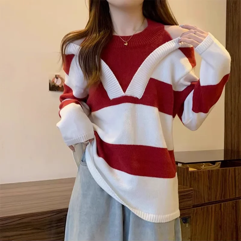 Estilo perezoso a rayas fuera del hombro cuello Halter tejido otoño e invierno nuevo suelto ajustado dulce chica caliente falso Top de dos piezas