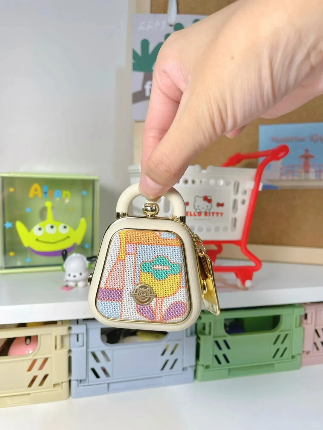 MUZEN CoCo حقيبة يد للموسيقى سماعة لاسلكية صغيرة تعمل بالبلوتوث المتكلم MW-P9 في الهواء الطلق المحمولة الفن حقيبة المتكلم مسجل لفتاة