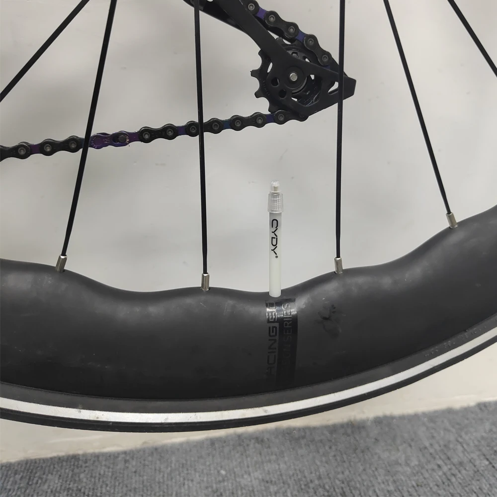 CYDY Rennrad TPU-Schlauch 700x18C 23C 25C 28C 30C 32C mit fluoreszierendem Ventil für Nachtfahrten – Fahrradreifen-Ersatzteile – Detail 5