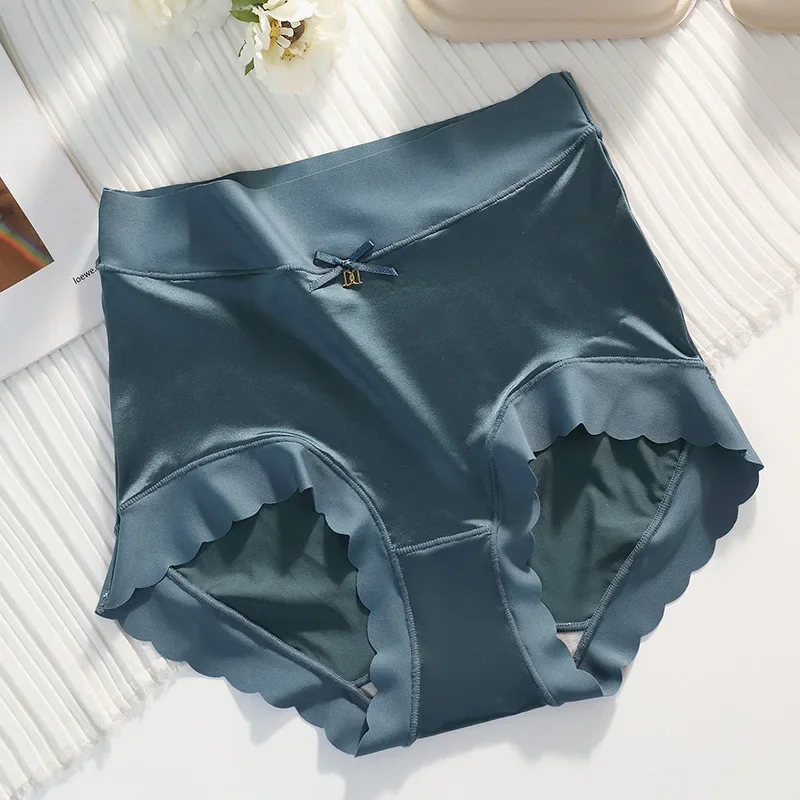 1Pcs Ice Silk Panties High Waist Antibacterial Hygroscopic Odourless Silk Women\'s Pantie Comfy Plus Size Underwear