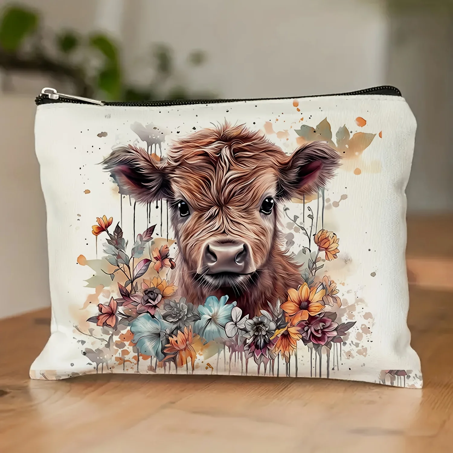 1Pc Western-Style Highland Cow Floral Retro Design Makeup Bag, Snack Storage Bag, Stationery Storage Bag, Fashionable Toiletry Bag, Canvas Double-Sided Printed Travel Bag