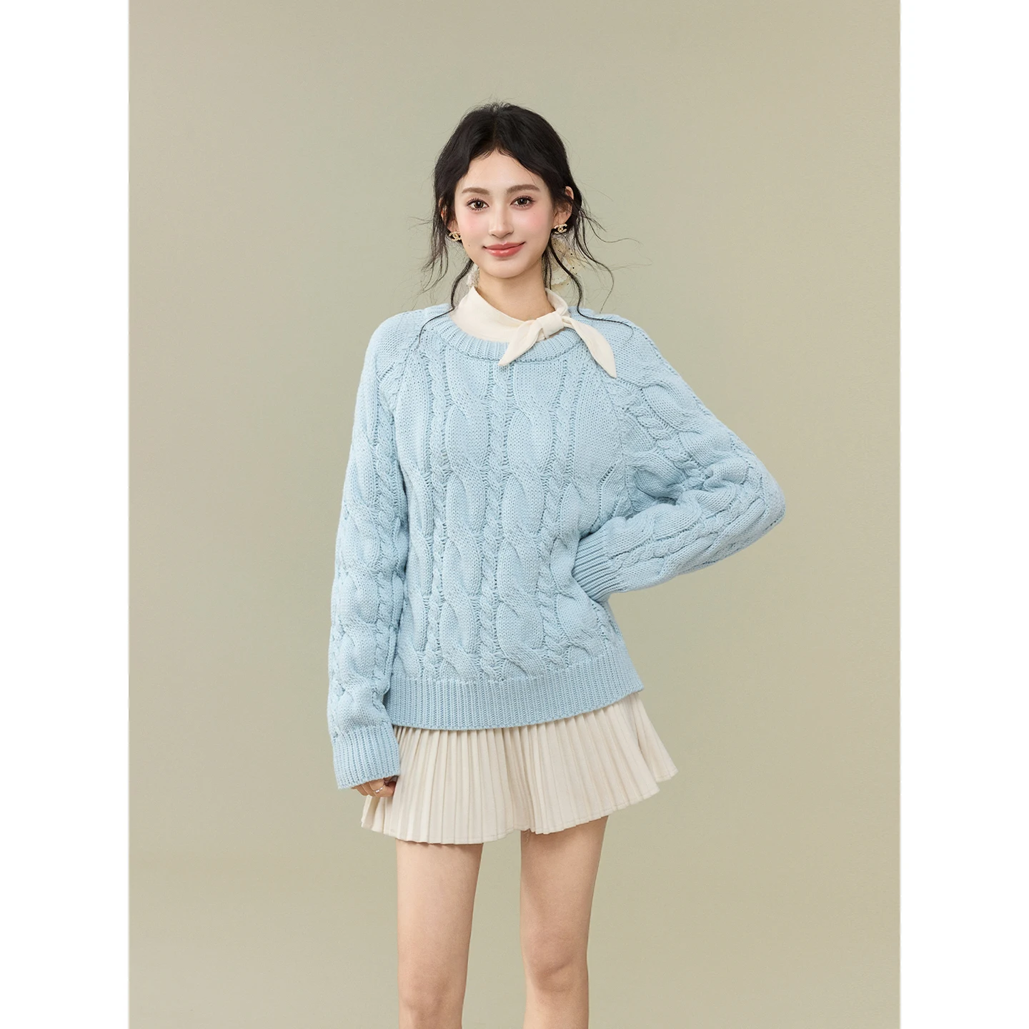 

Korean Fried Dough Twists Round Neck Pullover Solid Color Sweater Women's Autumn and Winter Loose Lazy Soft Waxy Aweater Top