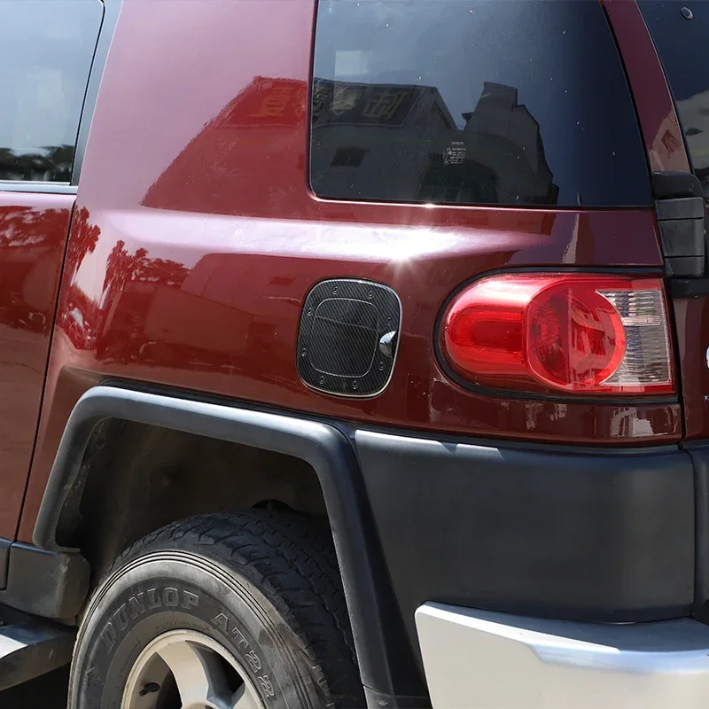 ماتي أسود اللون غطاء خزان وقود السيارة الغاز النفط غطاء حماية الإطار الخارجي الكسوة صالح لتويوتا FJ كروزر 2007-2018 2019 2020 2021