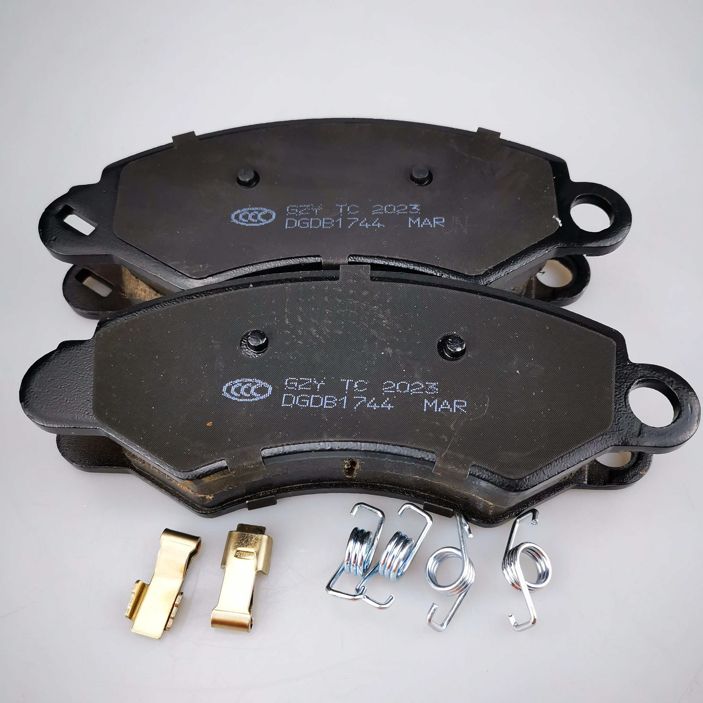 SAIC MAXUS V80 Brand Front Brake Pad C00005576 C00013517