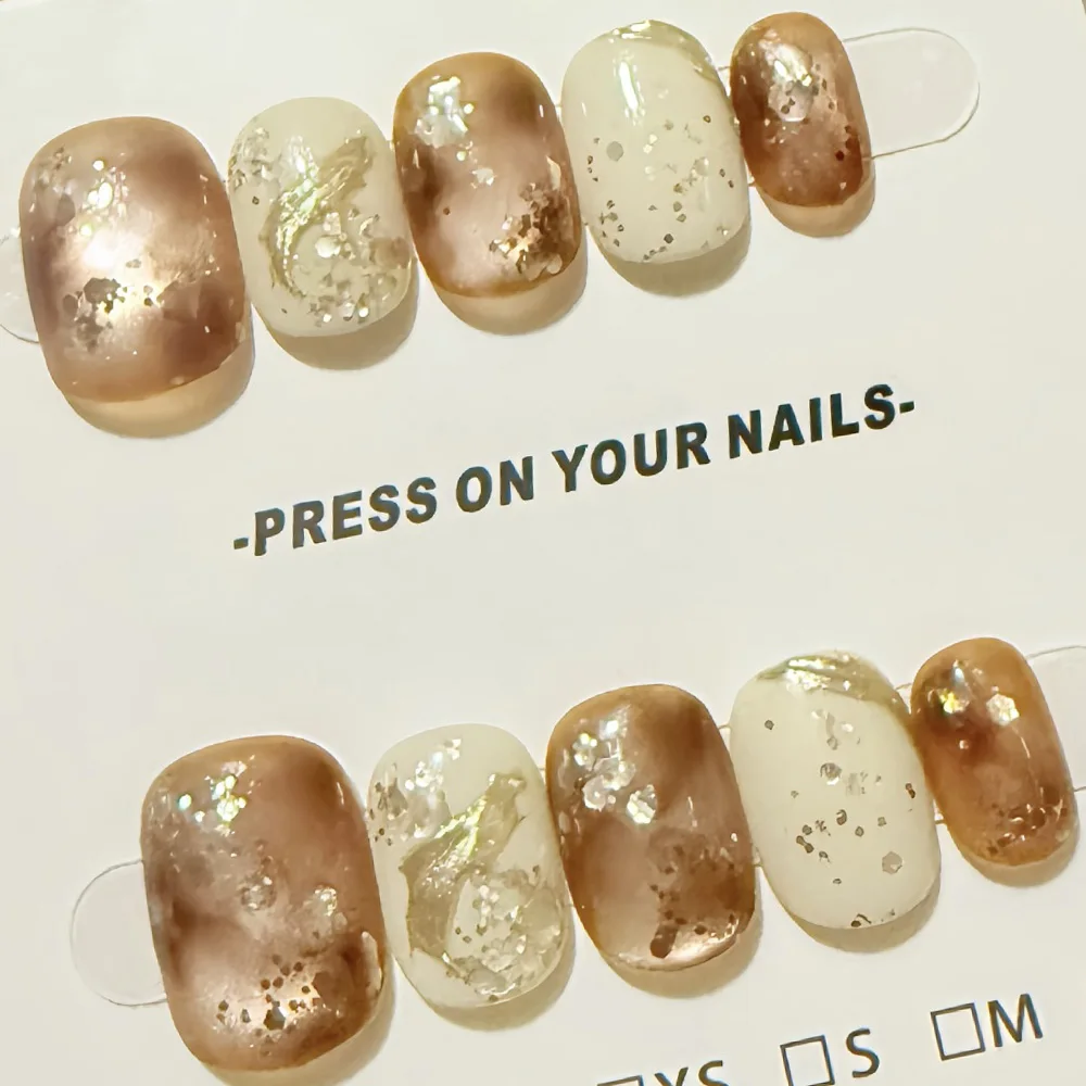 10 個キャラメルブラウン手作りプレスオンネイル秋/冬グラデーションキャットアイ偽爪女性 & 女の子用ショートオーバル偽爪