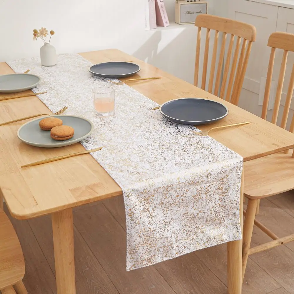 1pcs Solid Color Dutch Velvet Hot Stamping Craft Table Runner Elegent Double Sided Soft Kitchen Table Decoration Tablecloth