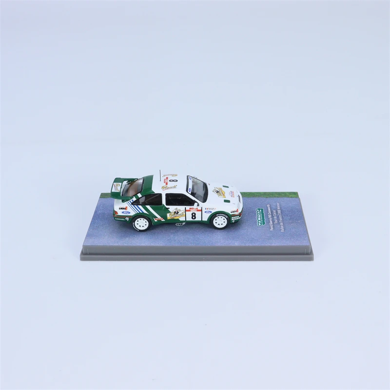 Diecast Tarmac Works 1:64 Scale Ford Sierra RSรถจําลองสะสมของเล่นของขวัญของที่ระลึกจอแสดงผลเครื่องประดับ