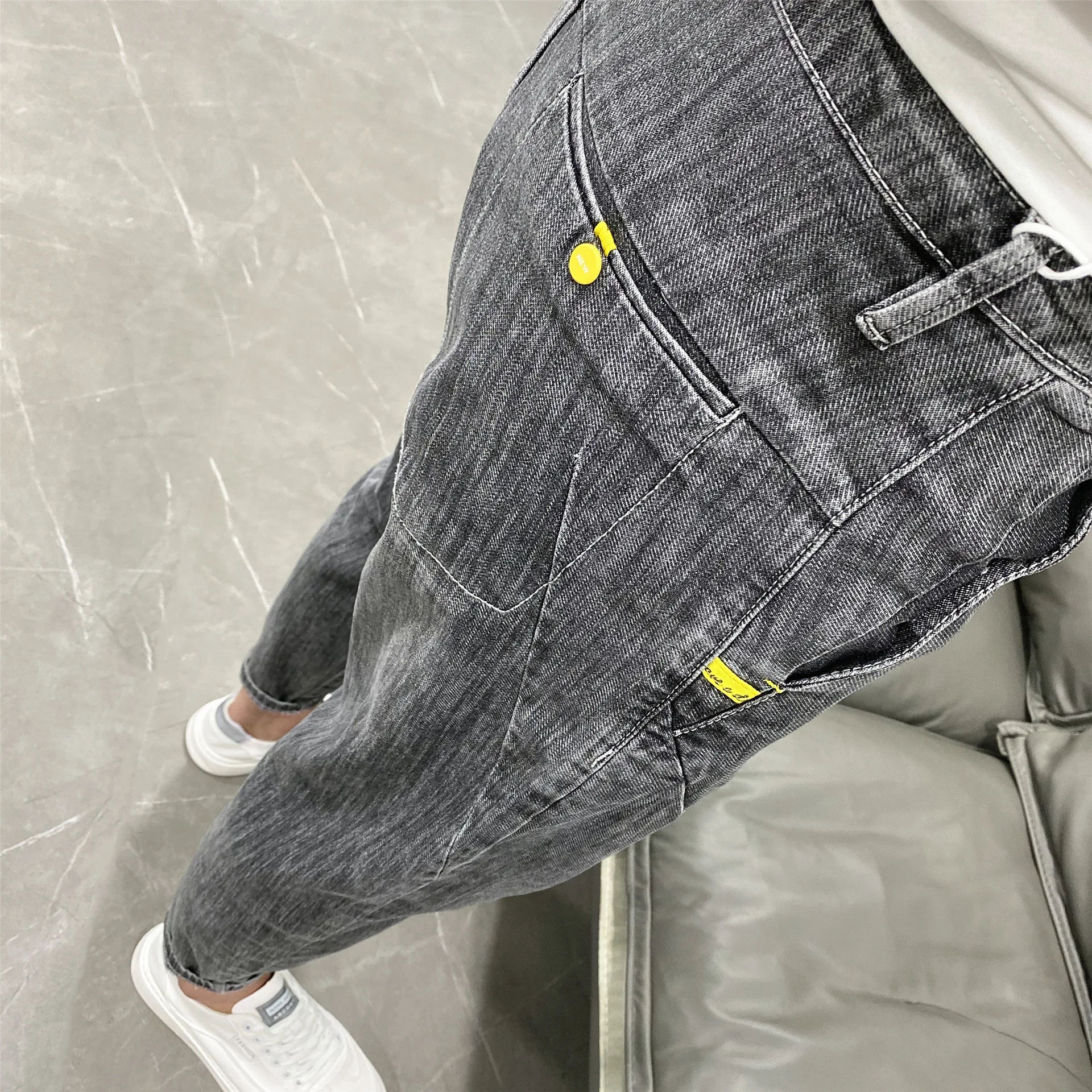 Men's Japanese Micro Span Grey Slim Fit Jeans Summer Fashion Elastic Youth Medium Low Waist Denim Jeans Designer Pants