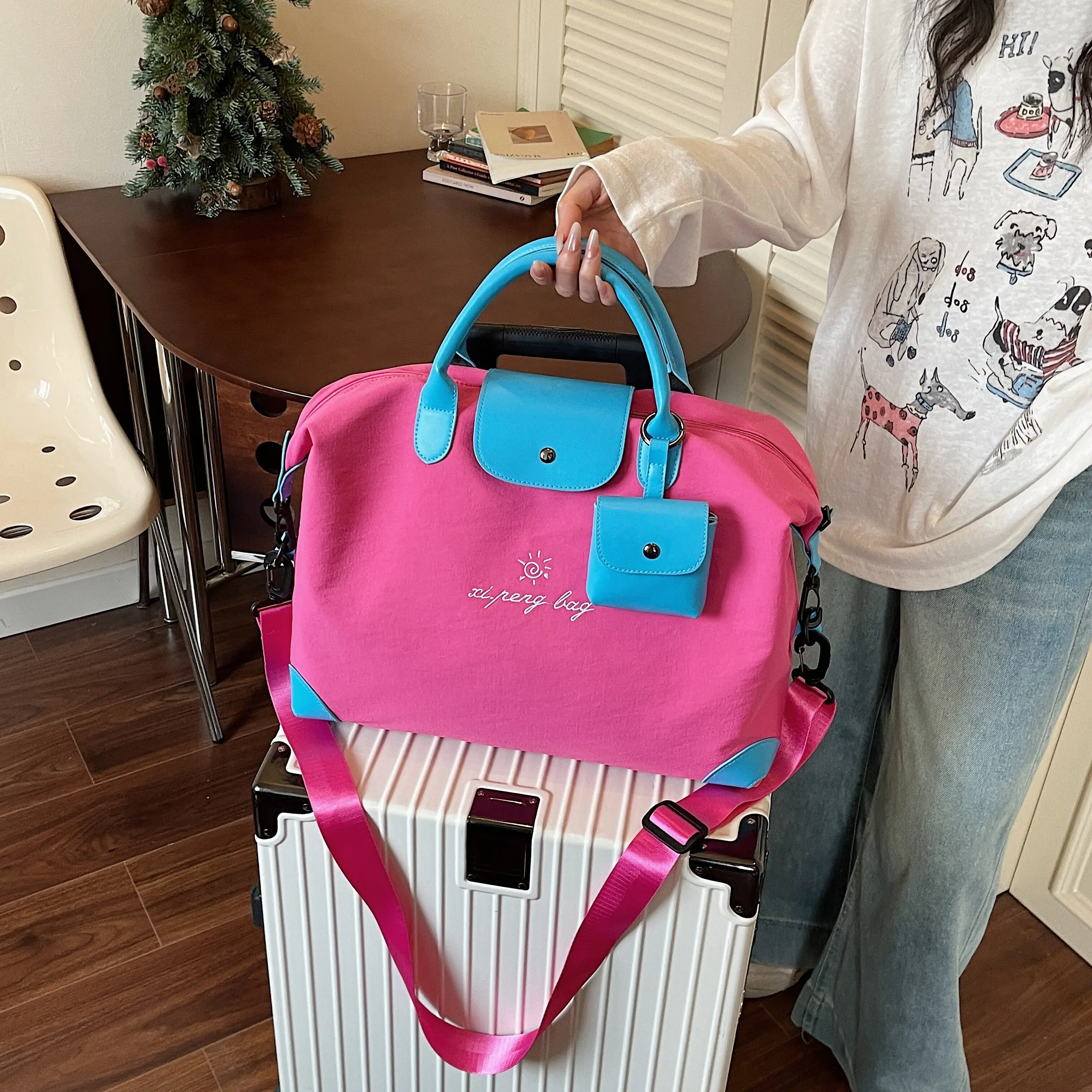 sac-de-voyage-grande-capacite-leger-impermeable-et-tendance-a-porter-a-la-main-ou-en-bandouliere-ideal-pour-les-voyages-d'affaires-et-les-excursions