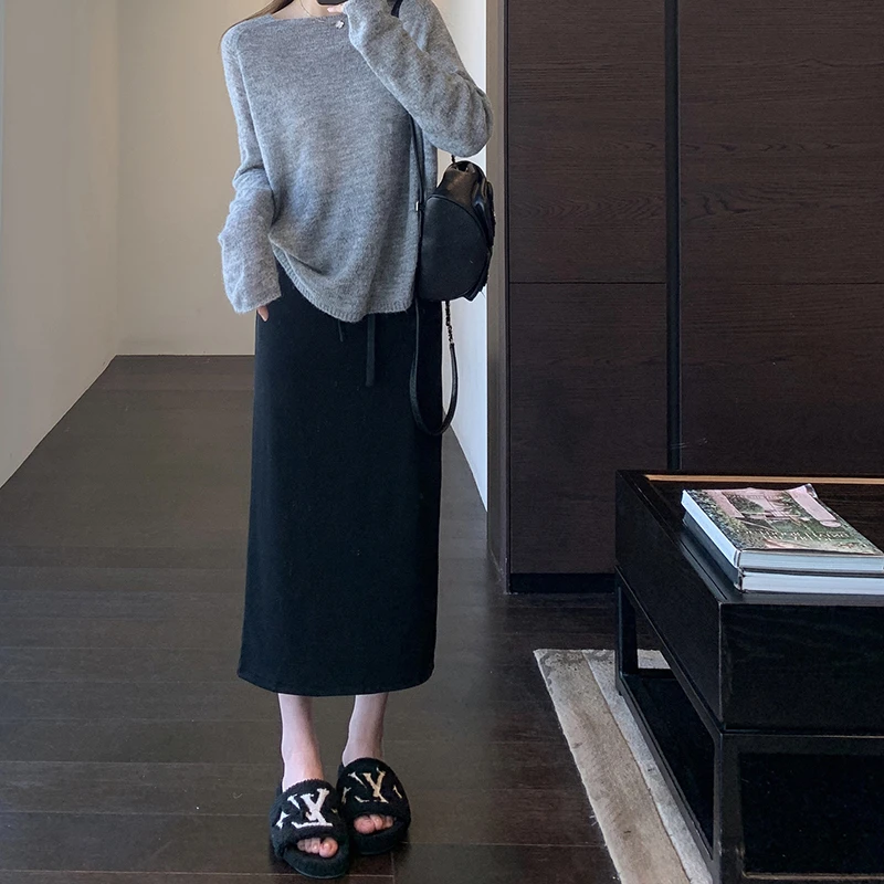 

2025 New Arrival Women Casual Loose Fit Mid-calf Skirt Autumn Winter Korean Style Good Quality Elastic Waist Straight Skirts Y13