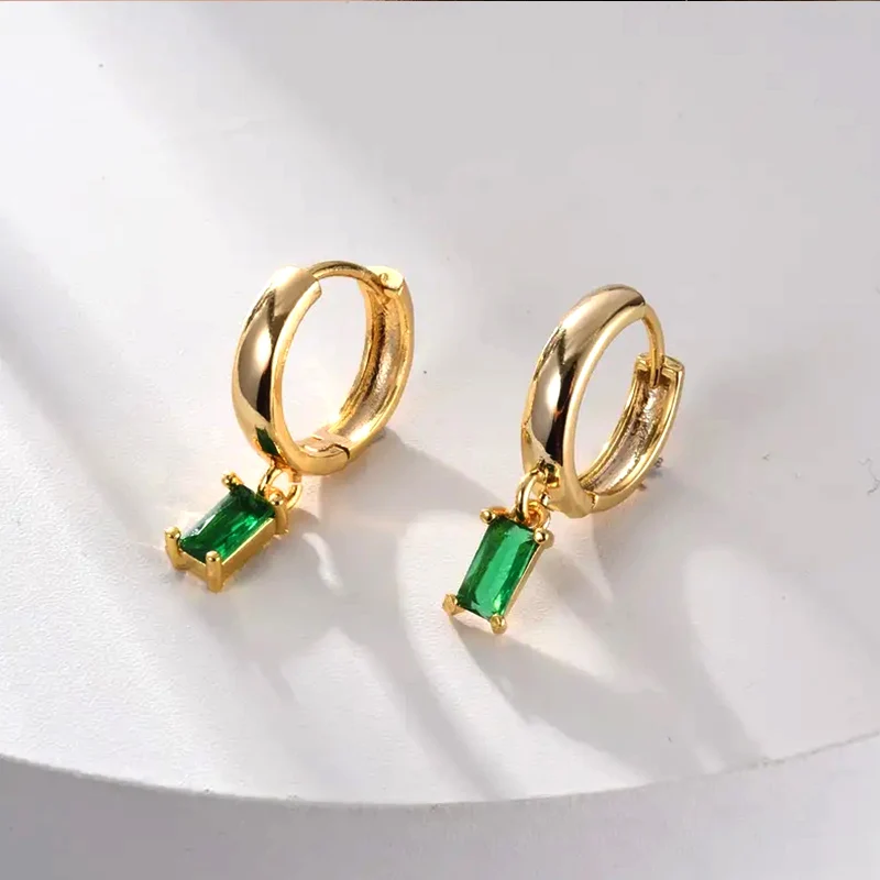 Huitan Chic hellgrüne Zirkonia Ohrringe weibliche tägliche Accessoires Mode Frauen einfachen Stil Schmuck für Verlobung zeremonie