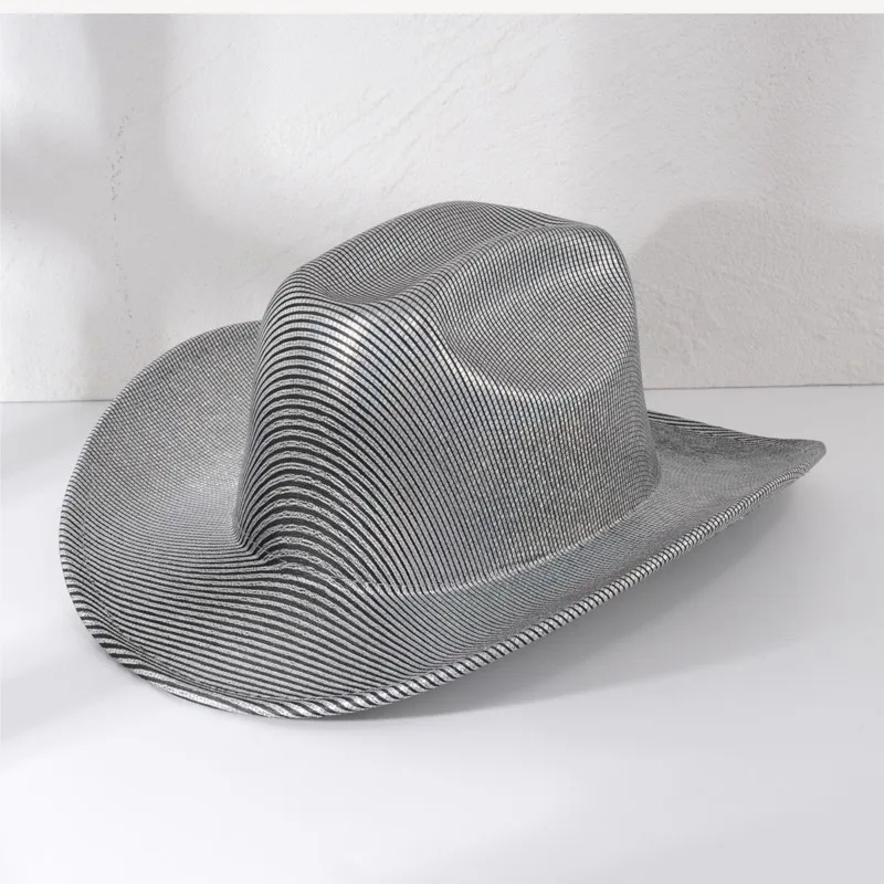 A light luxury and elegant sun-protective top hat for ladies is fashionable trendy suitable travel shopping daily wear