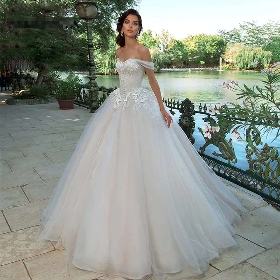 

Customized A Line Women Wedding Dresses Tulle Appliques Court Train Bridal Gowns Formal Occasion robe mariage