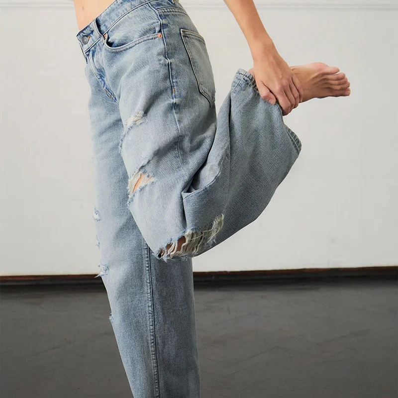 Women Hollow Out Ripped Jeans, Button Zipper Closure Solid Loose Denim Trousers for Casual Daily