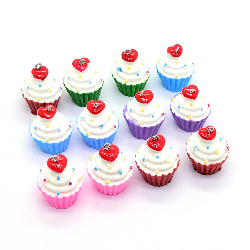 2 pezzi 3D cuore crema Cupcake resina Charms divertente torta artigianato ciondolo per portachiavi gioielli fai da te