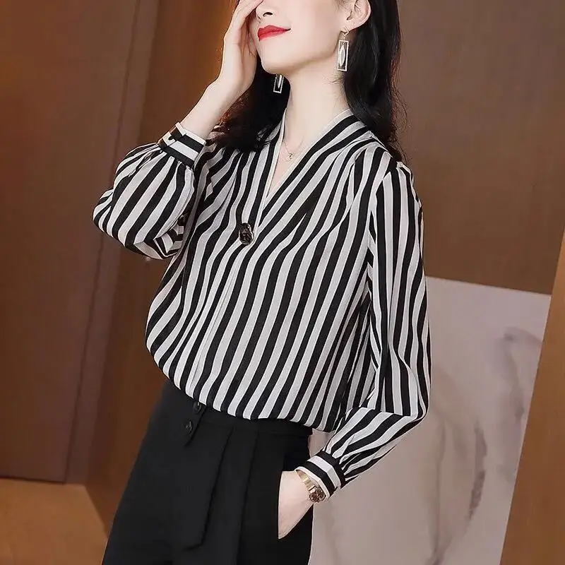 Fashion Printed V-Neck Button Striped Chiffon Shirt Oversized Casual Tops 2022 Autumn New Women\'s Clothing Office Lady Blouses