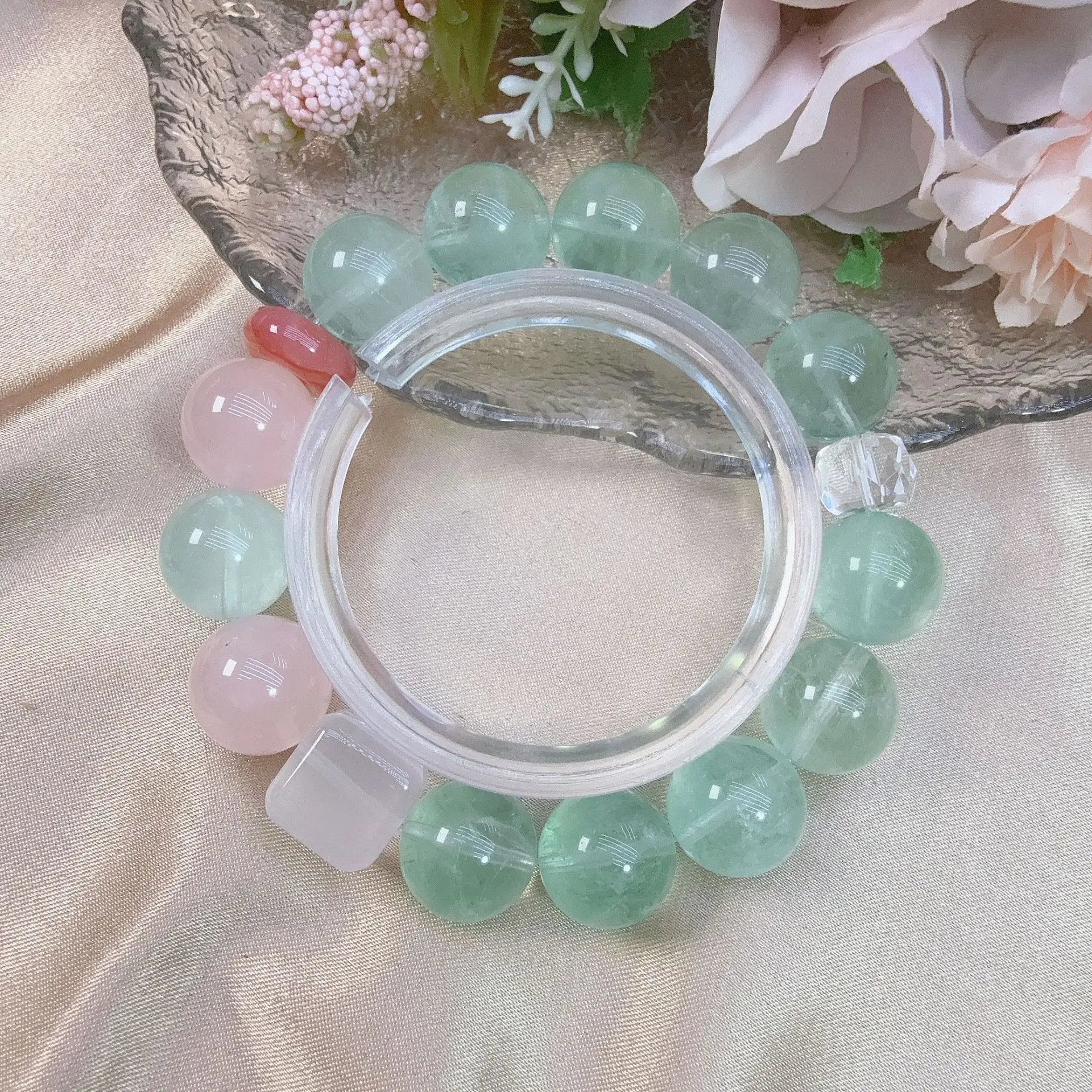 

Natural Firefly Stone With Milk White Crystal Square Sugar Powder Salt Source Running Loop Light Luxury Women s Hand String S L