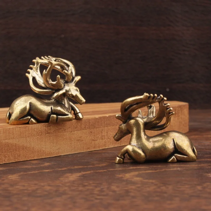 1/2Pcs solid reclining deer ornament metal retro tea pet deer paperweight stationery home decoration