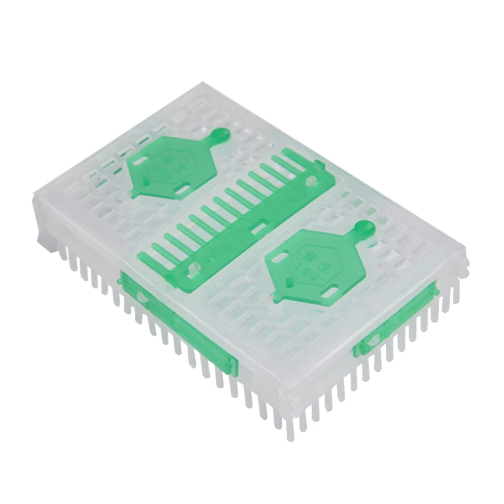 

2Pcs Needle Cage Foldable Beekeeping Tool Supplies Safe Durable Bee Cage Practical Gardening Equipment