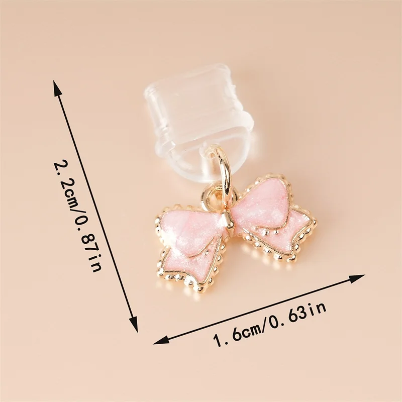 1 Buah Penutup Debu Ponsel dengan Ikat Rambut Cantik Berwarna Pink dan Putih untuk iPhone/Type-C/Ponsel Android, Aksesori Liontin Hadiah untuk Kekasih