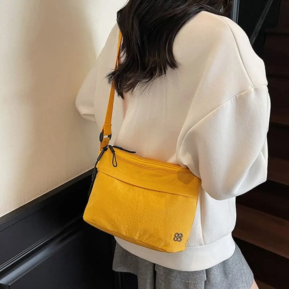 

Portable Sports Nylon Shoulder Bag Coin Pouch Solid Color Casual Crossbody Bag Korean Style Casual Mobile Phone Pack Male