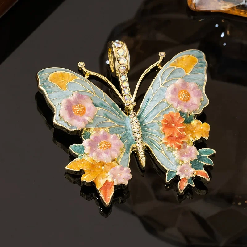 Medieval Vintage Butterfly Pendant Exquisite Accessories Vintage Temperament Enamel Pendant Colored Enamel Medieval Necklace