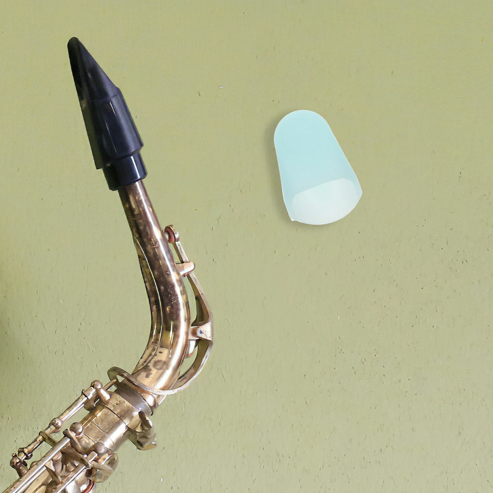 

Saxophone Mouthpiece Protection Cover Premium Silicone Material Durable Lightweight Portable Easy Install Professional Practical