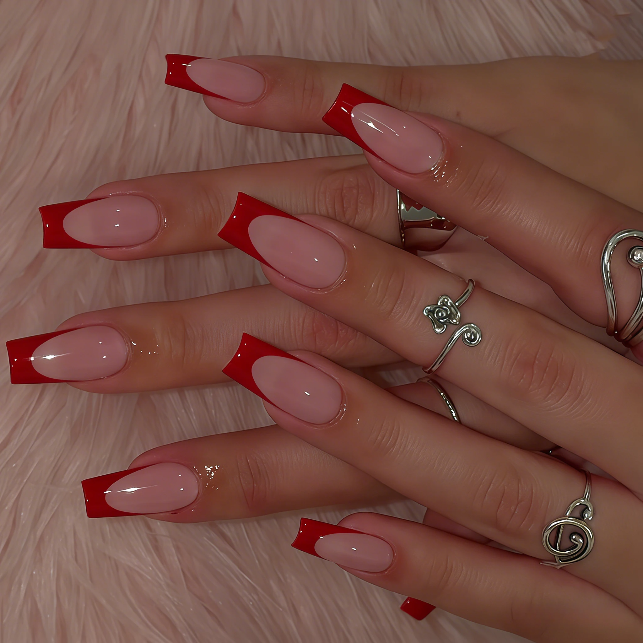 

24Pcs Short Square Nails Classic Versatile Red French Style Fake Nails High-End Glossy Translucent Base DIY Press-On Nails