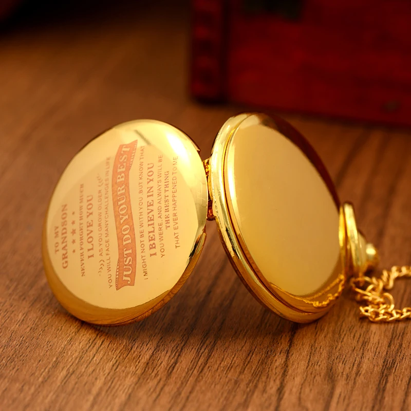 นาฬิกาควอตซ์ดีไซน์หรูหราพร้อมจี้ดีไซน์แบบพกพาสำหรับผู้ชายแฟชั่นเป็นของขวัญผู้ชายผู้หญิงดีที่สุด