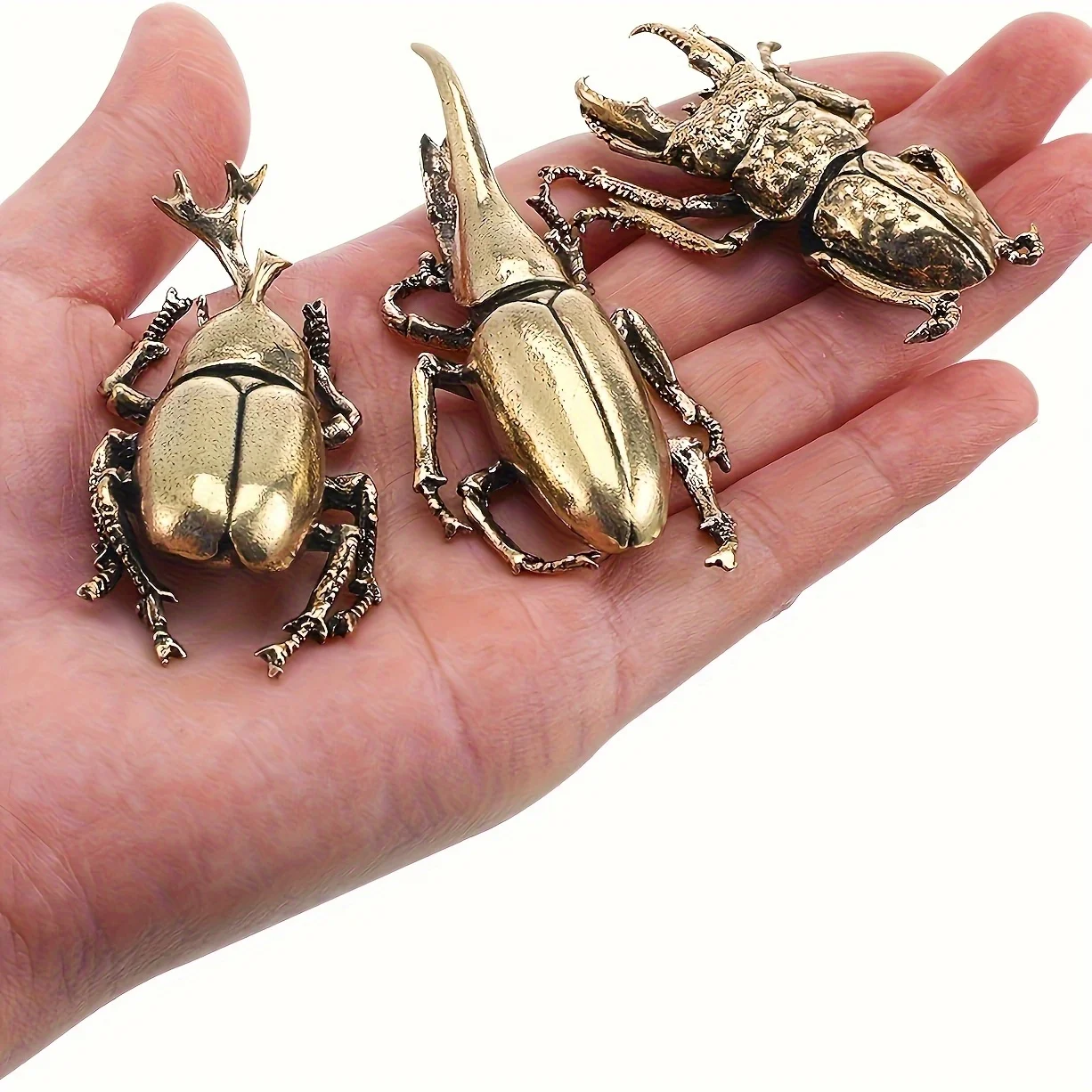 6 vintage brass animal figurine ornaments, exquisite bees, dragonflies, crickets, unicorns, beetles, and beetles.