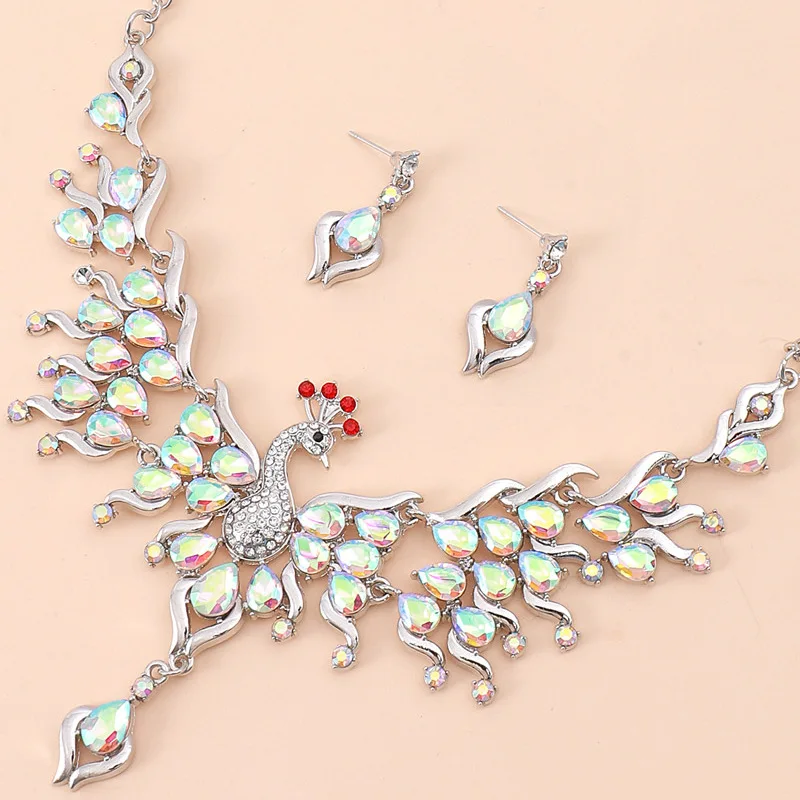 

Middle Eastern Vintage Metal Water Drop Gemstone Peacock Necklace Earrings Tassel Exaggerated Clavicle Crystal Jewelry Set