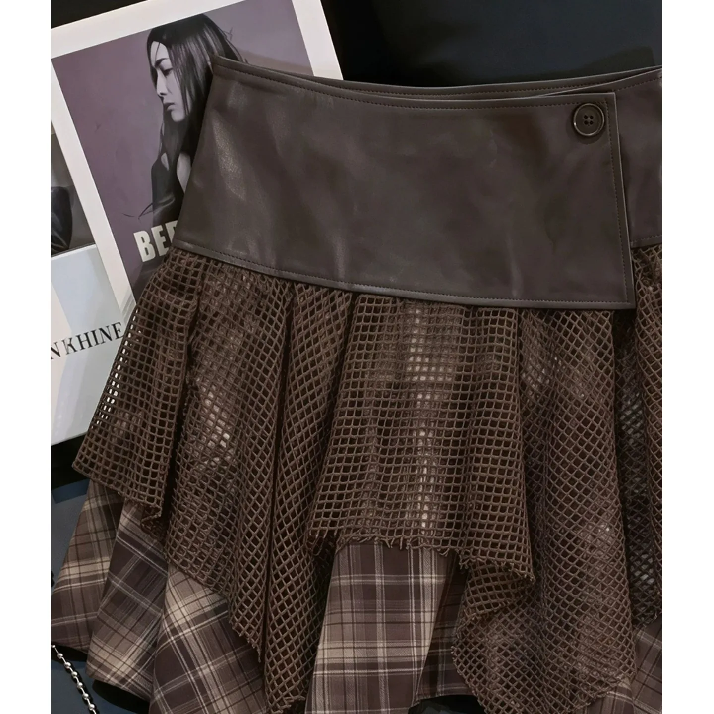 American Retro Asymmetric Splicing High Waist Design Sensation Early Autumn Plaid Anti-Light Short Skirt Cake Skirt Standard