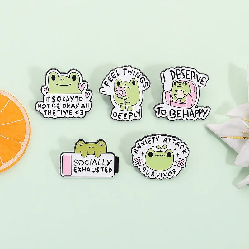 Alfileres de Metal de rana bonitos, broches de animales de dibujos animados divertidos con personalidad, insignias de solapa para mochila, joyería de moda, regalos de cumpleaños para amigos