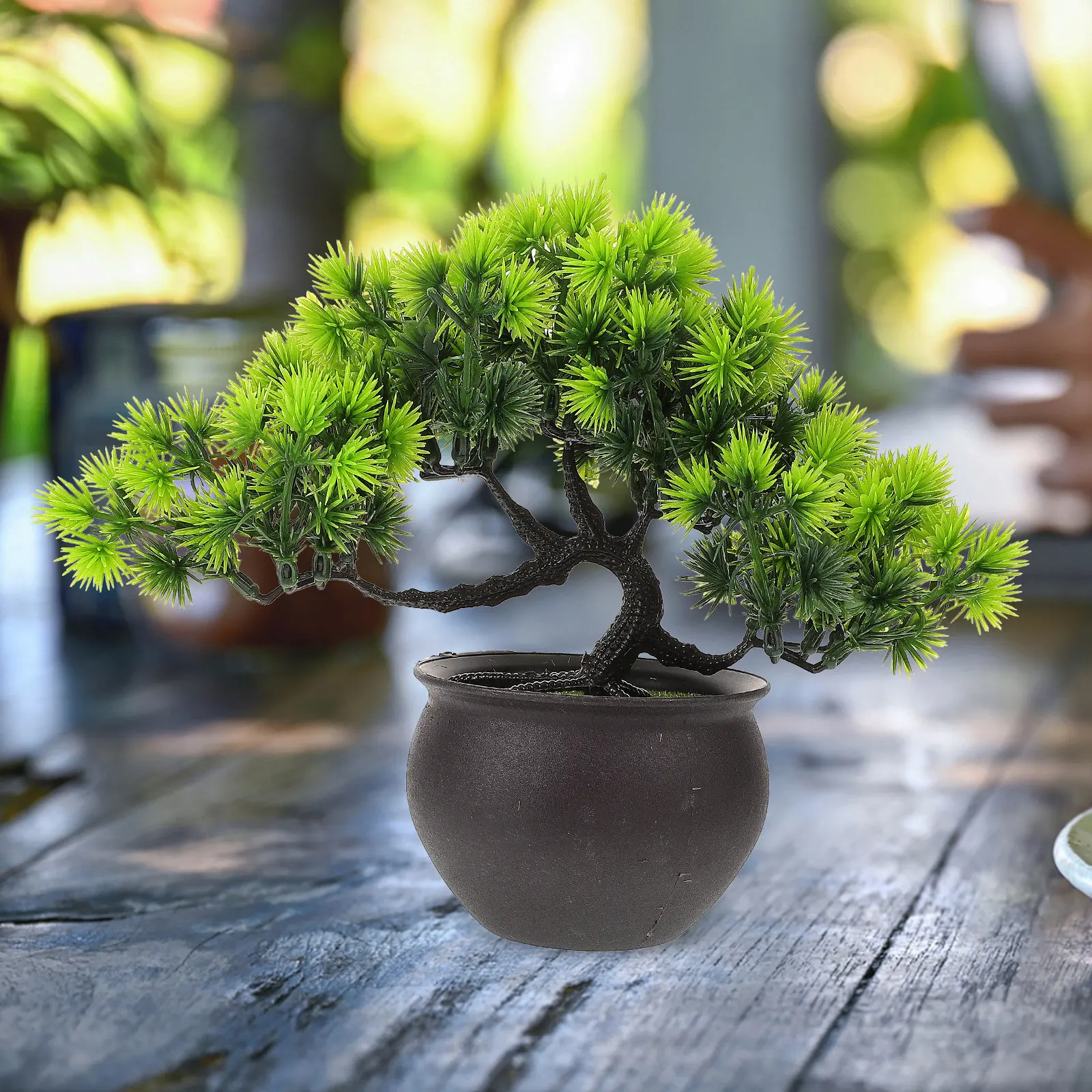 شجرة صنوبر اصطناعية مدمجة في و - مراجعة Plant Desk Mini وسعره