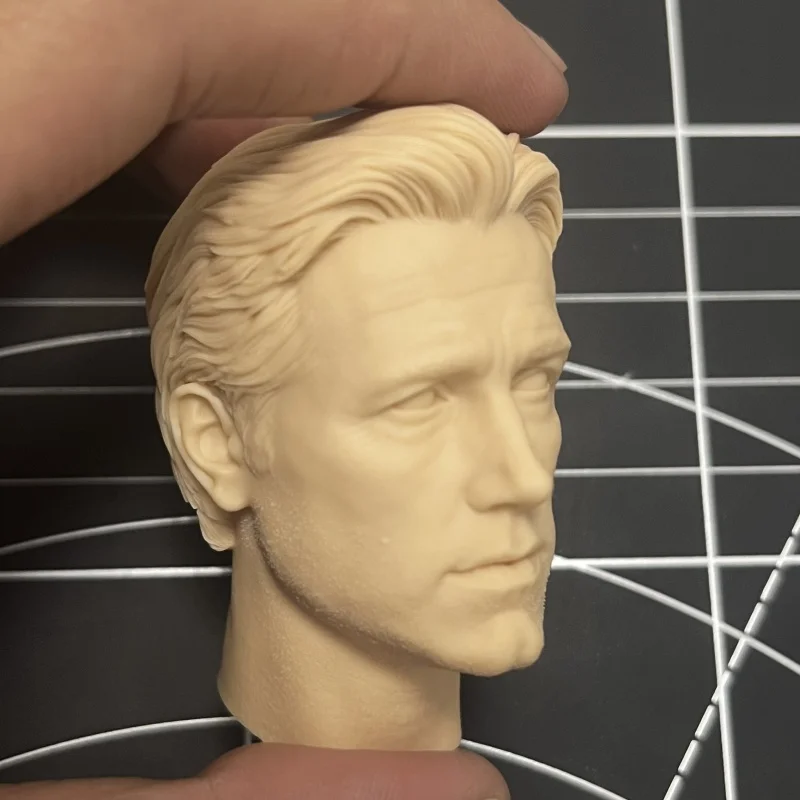 New product uncolored 1/6 die-casting resin avatar carving model kit (12 inch action doll model) DIY